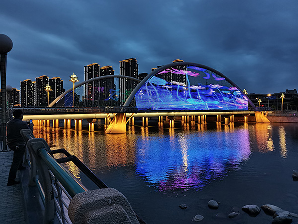 1742970194152440.jpg 循化河道亮化.jpg