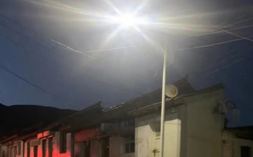 农村院子里最适合的循化太阳能路灯亮度与安装要点 农村院子里最适合的循化太阳能路灯亮度与安装要点